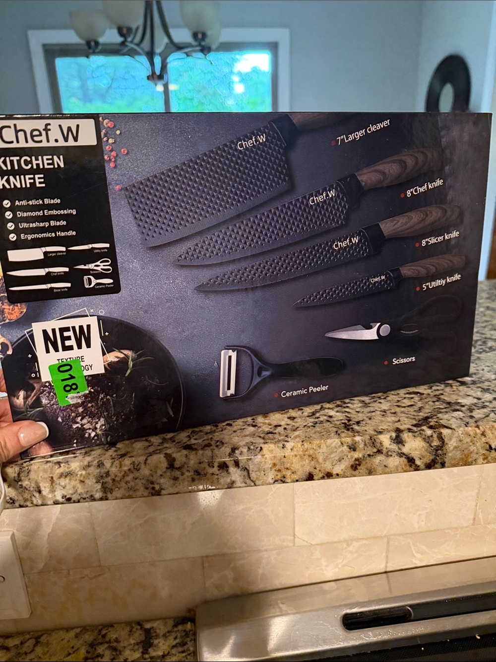 Chef. W ~ NWT 7-Piece Knife Set in Black with Wood Handles